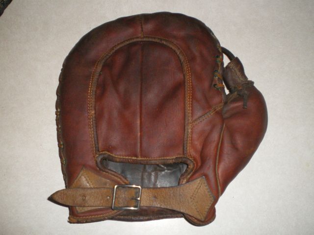 Lefty Grimm Marathon Basemitt Back